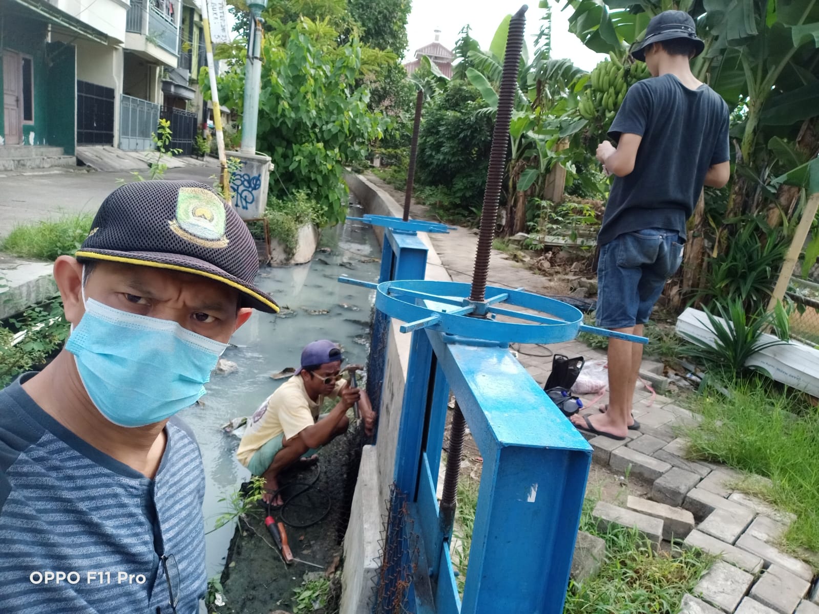 Pemasangan jaringan sampah