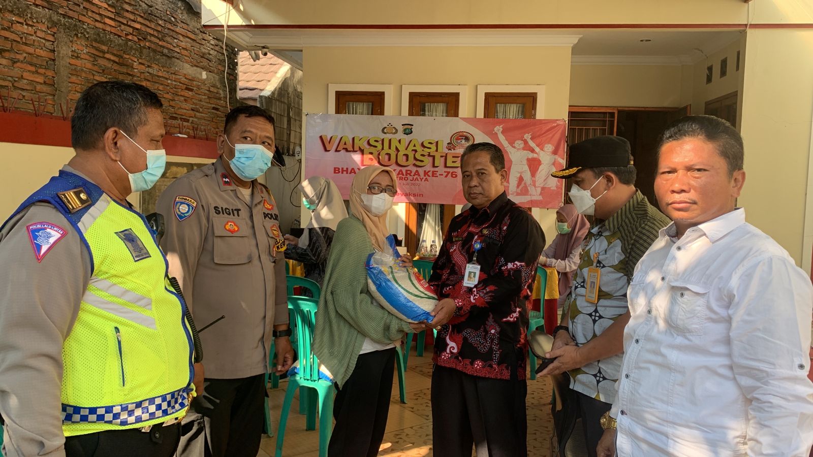 MONITORING VAKSINASI 