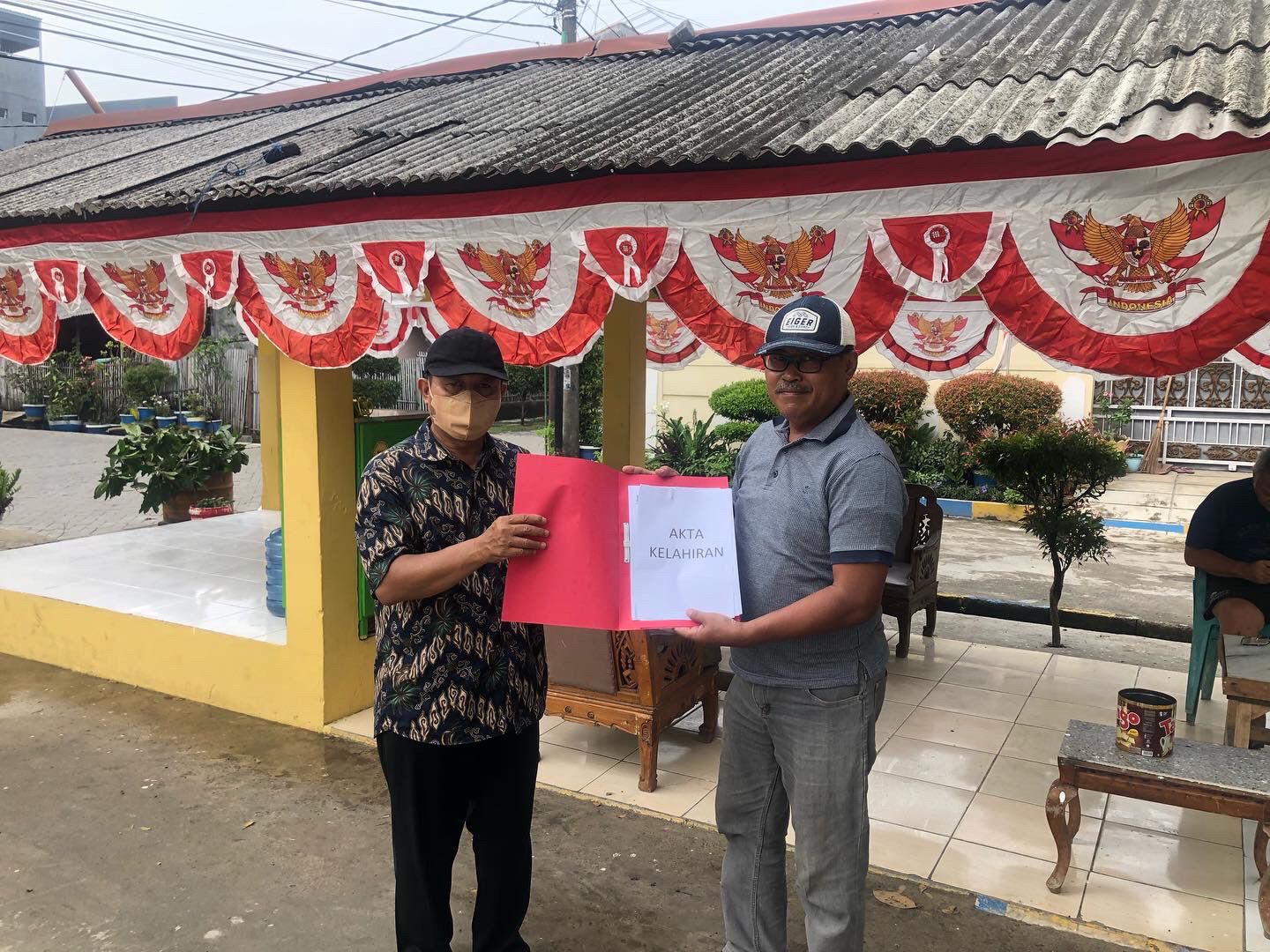 Pendistribusian Surat Pemberitahuan dari Dinas Kependudukan dan Catatan Sipil